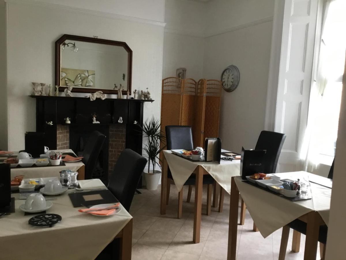 פלימות' Poppy'S Guest House מראה חיצוני תמונה